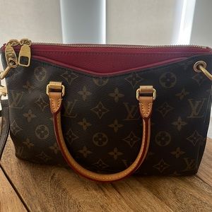 Louis Vuitton bag with cross body strap